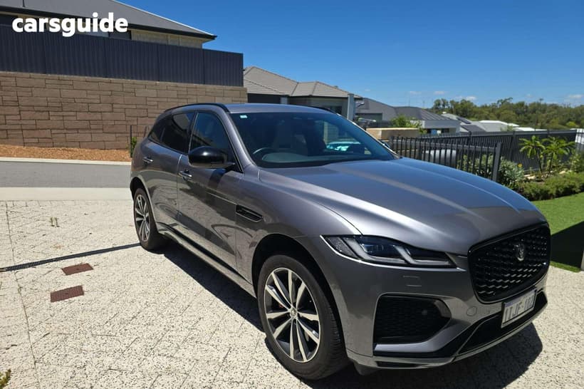 Grey 2023 Jaguar F-Pace Wagon 400 Sport (294Kw)