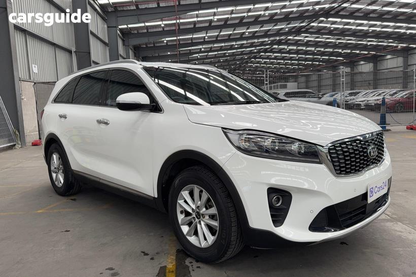 White 2019 Kia Sorento Wagon Si (4X2)