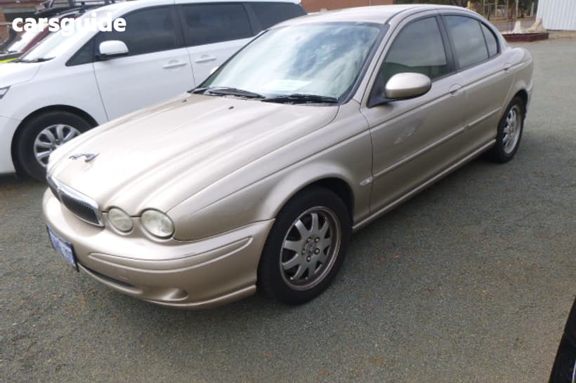 Gold 2004 Jaguar X-Type Sedan