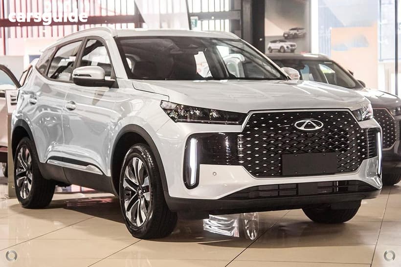 Silver 2026 Chery Tiggo 4 Wagon Ultimate