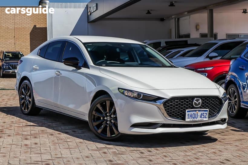 White 2022 Mazda 3 Sedan G25 Evolve Sp