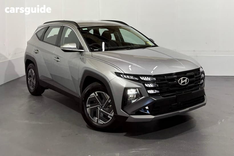 Silver 2026 Hyundai Tucson Wagon Hybrid (Fwd)