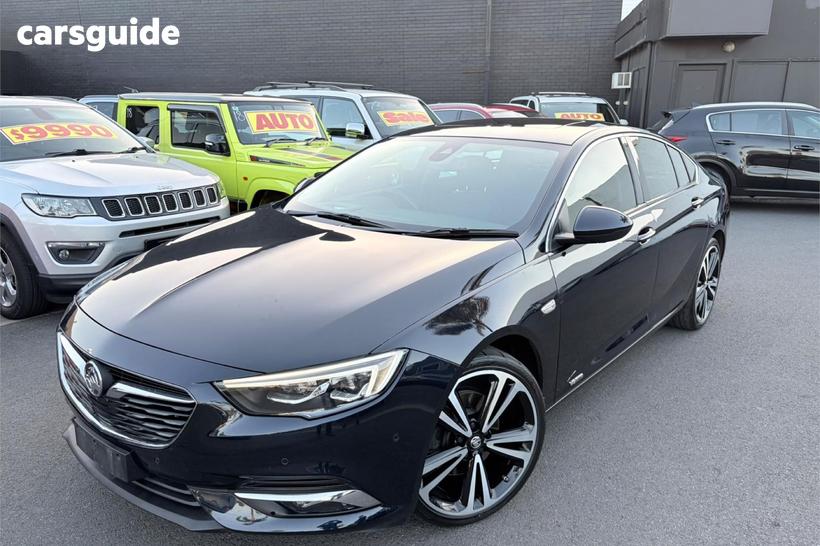 Blue 2018 Holden Calais Liftback V