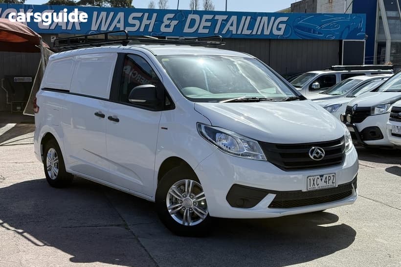White 2023 LDV G10 Van Barn Door
