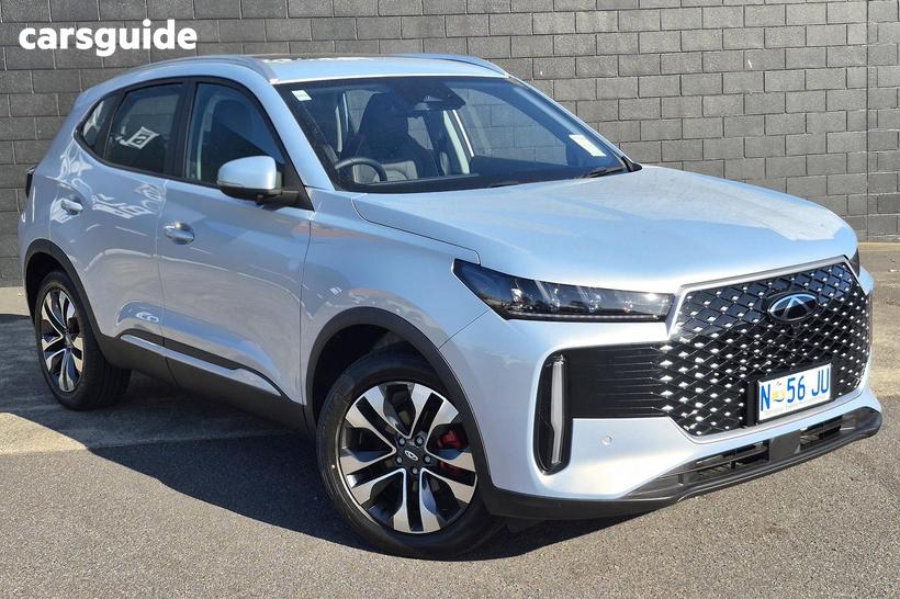 Silver 2026 Chery Tiggo 4 Wagon Ultimate