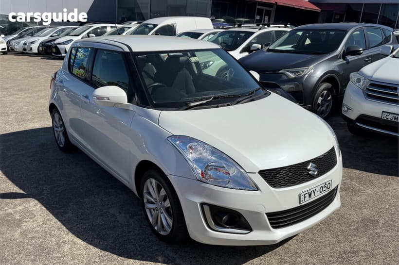 White 2016 Suzuki Swift Hatchback Gl Navigator