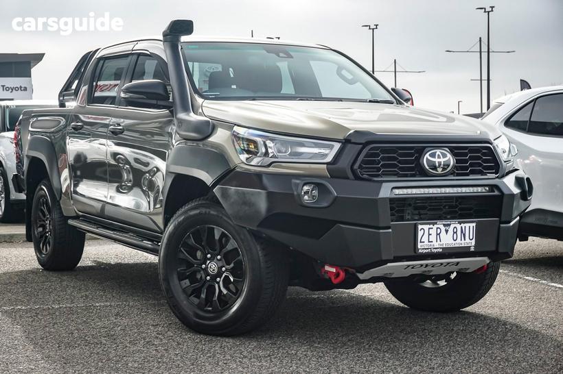 Bronze 2022 Toyota Hilux Double Cab Pick Up Rugged X (4X4)