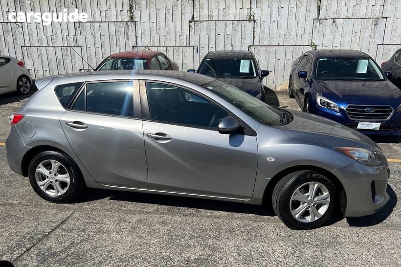 2011 Mazda 3 Hatchback Neo