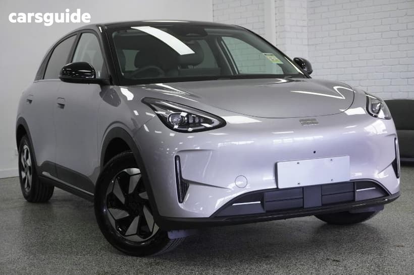 Silver 2026 Geely Ex2 Hatchback Inspire