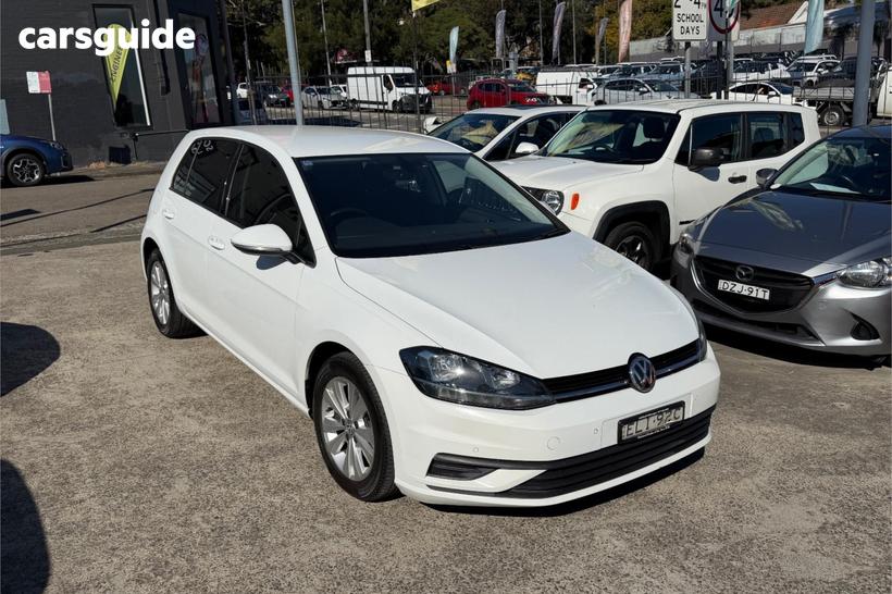 White 2018 Volkswagen Golf Hatchback 110 Tsi Trendline