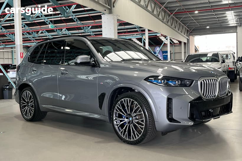 Grey 2025 BMW X5 Wagon Xdrive30D M Sport