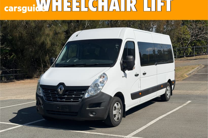 White 2018 Renault Master Commercial