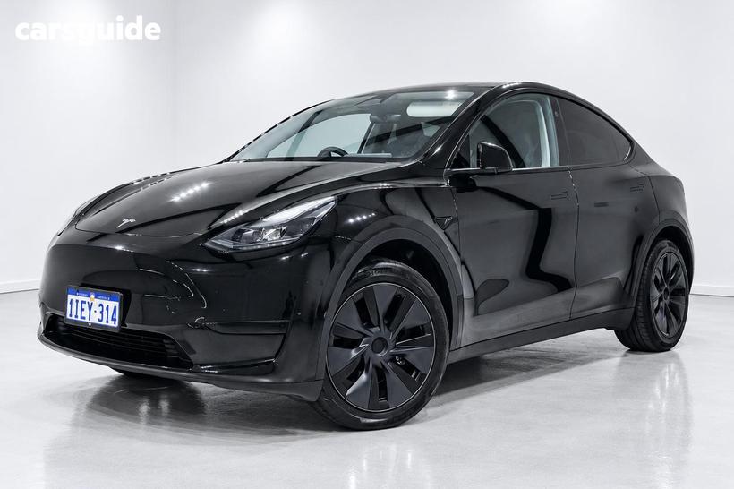 Black 2024 Tesla Model Y Wagon Rear-Wheel Drive