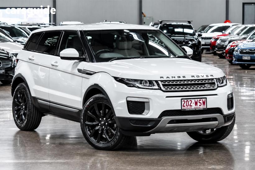 White 2016 Land Rover Range Rover Evoque SUV TD4 180 SE 4X4