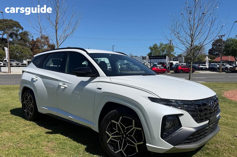 White 2022 Hyundai Tucson Wagon (Fwd)