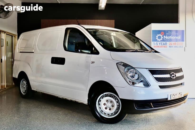 White 2015 Hyundai Iload Van