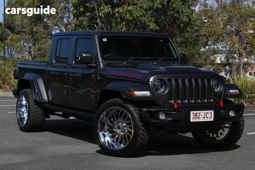 Grey 2023 Jeep Gladiator Dual Cab Utility Rubicon (4X4)