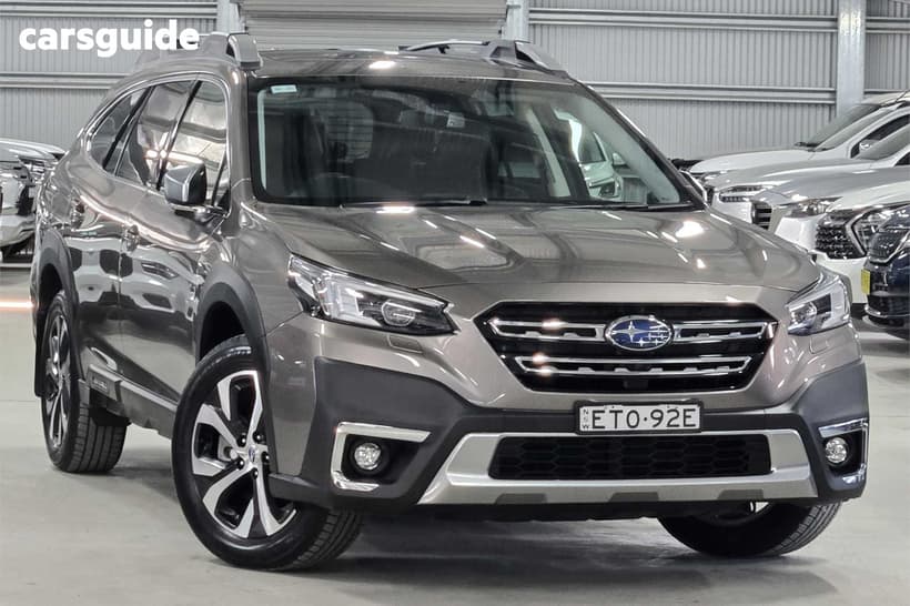 Bronze 2022 Subaru Outback Wagon Awd Touring