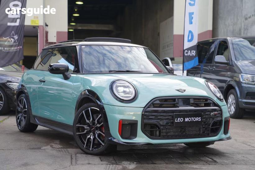 Green 2025 Mini Cooper Hatchback Jcw Favoured 3D Hatch