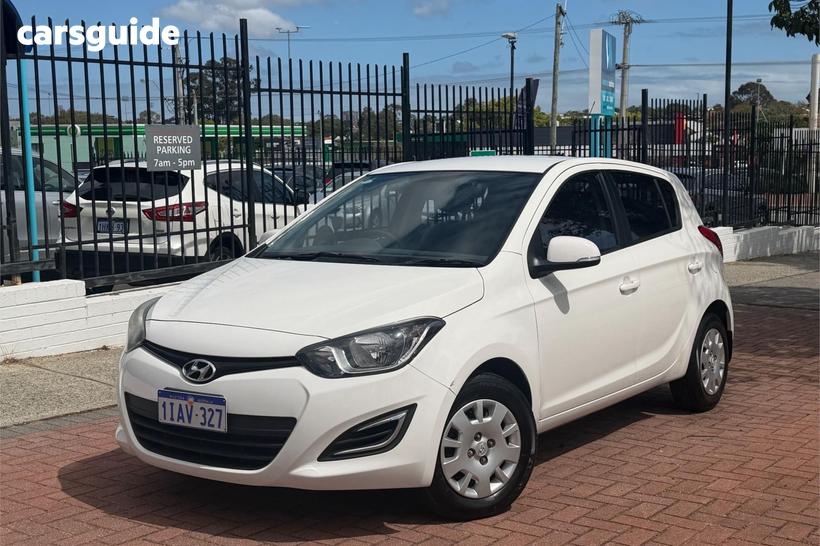 White 2014 Hyundai I20 Hatchback Active