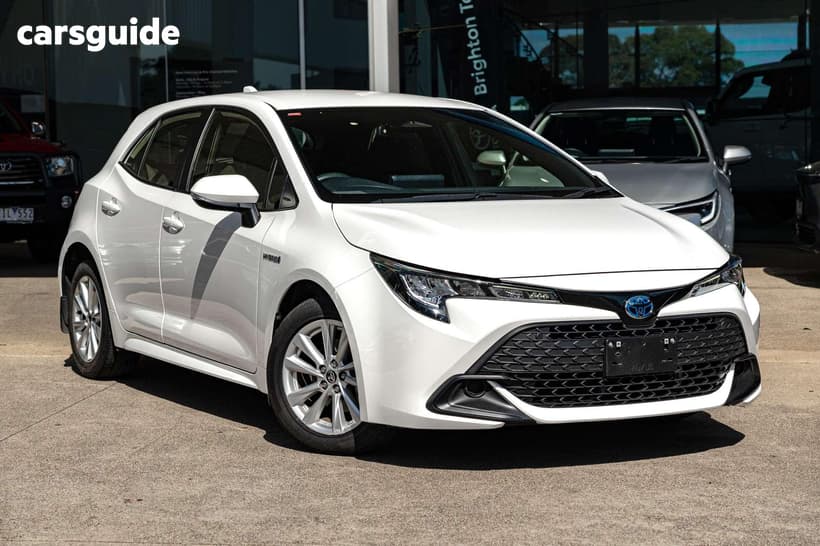 White 2023 Toyota Corolla Hatchback Ascent Sport