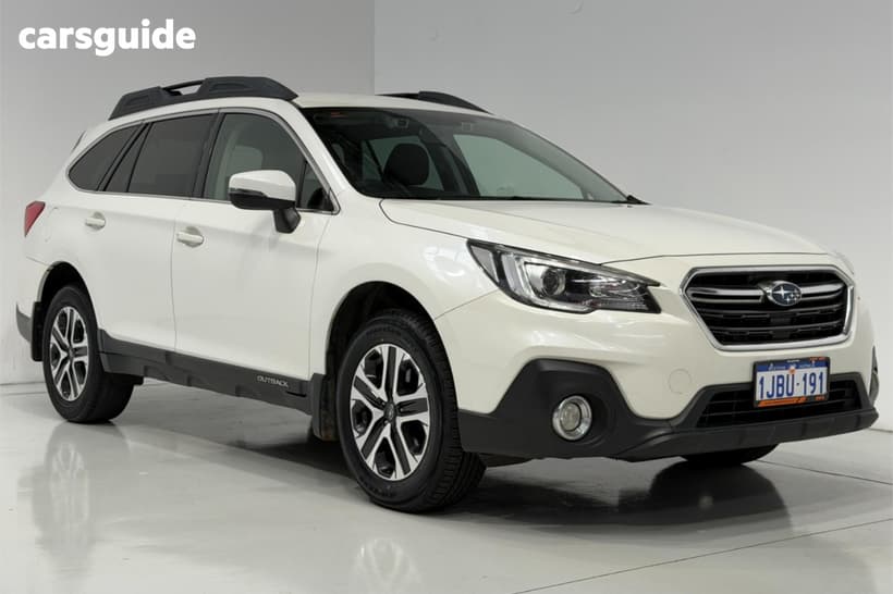 White 2017 Subaru Outback Wagon 2.0D