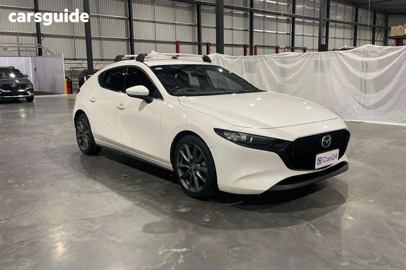 White 2021 Mazda 3 Hatchback G20 Touring