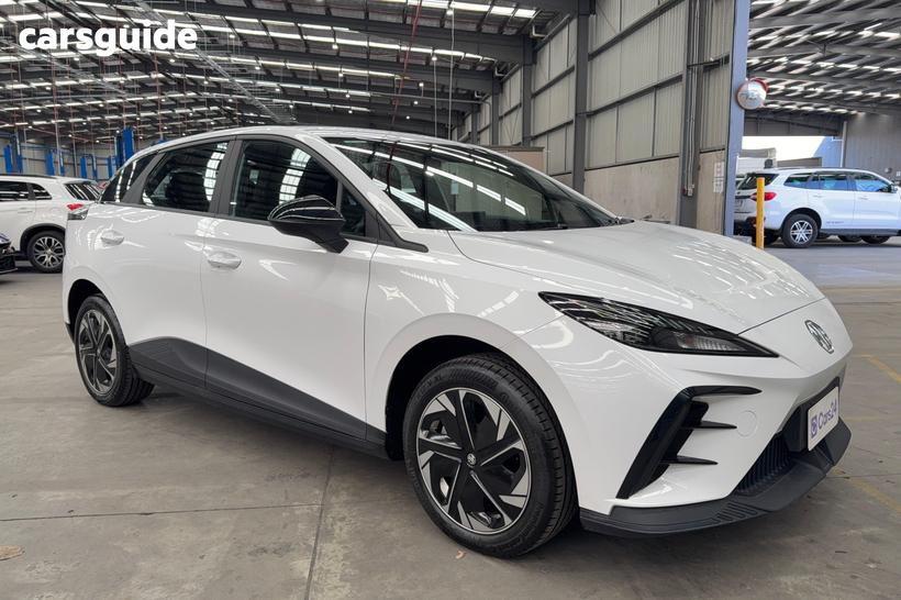 White 2025 MG MG4 Hatchback Excite 51 125Kw