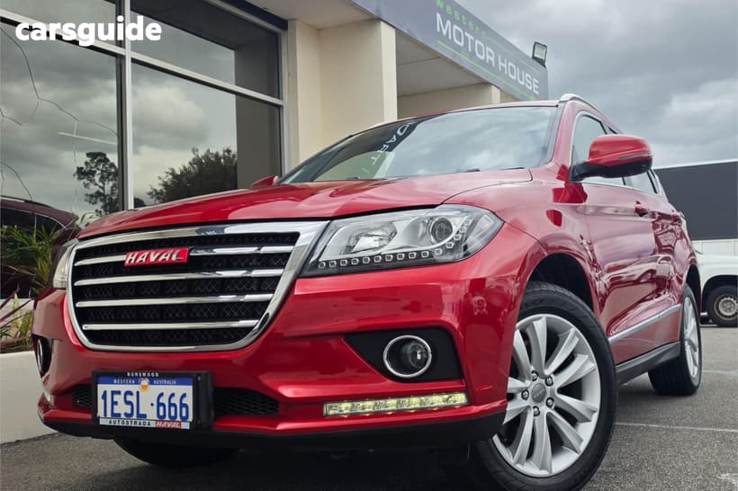 Red 2016 Haval H2 Wagon Luxury (4X2)