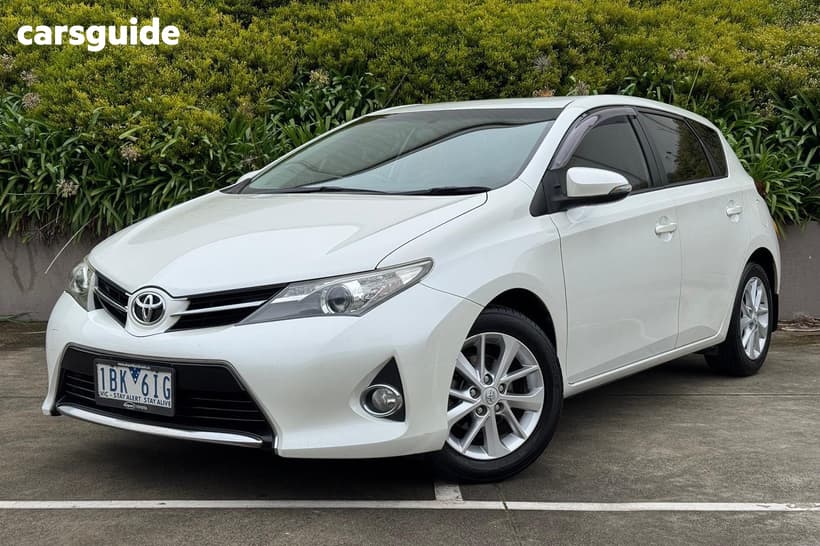White 2014 Toyota Corolla Hatchback Ascent Sport