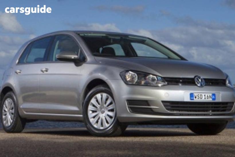 White 2015 Volkswagen Golf Hatchback 92 Tsi Comfortline