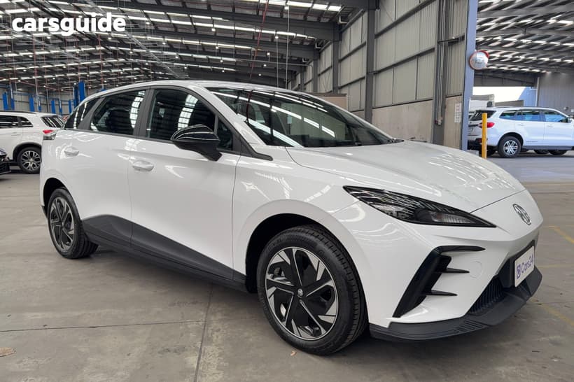 White 2025 MG MG4 Hatchback Excite 51 125Kw
