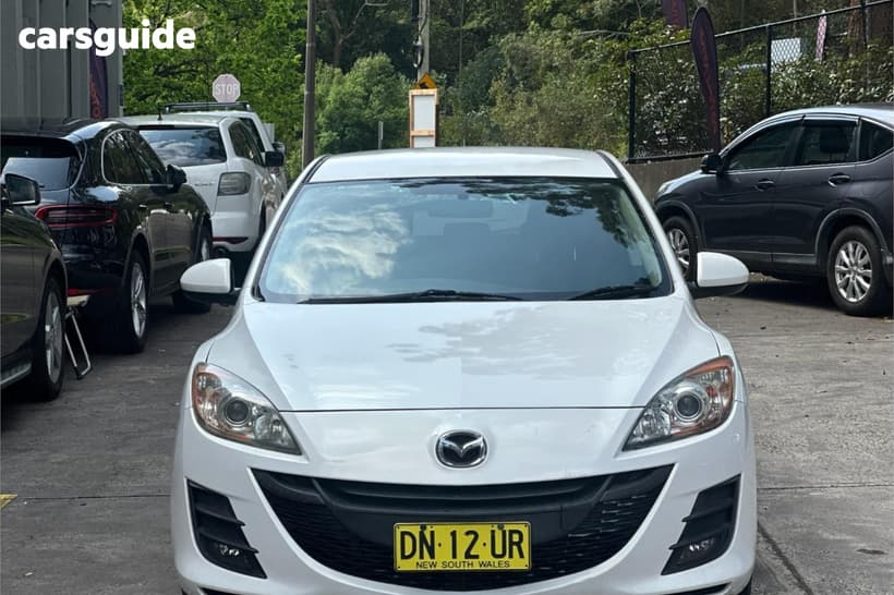 White 2011 Mazda 3 Hatchback Neo