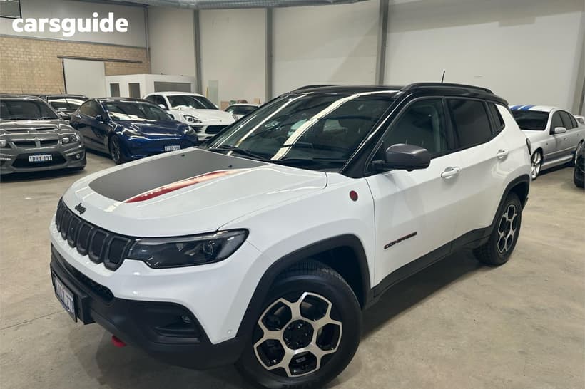 White 2022 Jeep Compass Wagon Trailhawk (4X4)