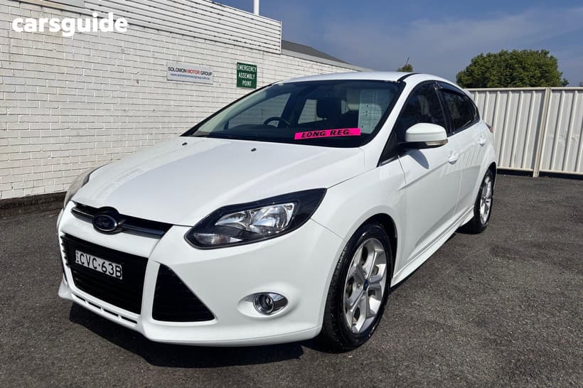 White 2014 Ford Focus Hatchback Sport