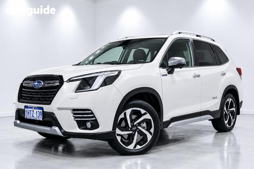 White 2023 Subaru Forester Wagon Hybrid S (Awd)