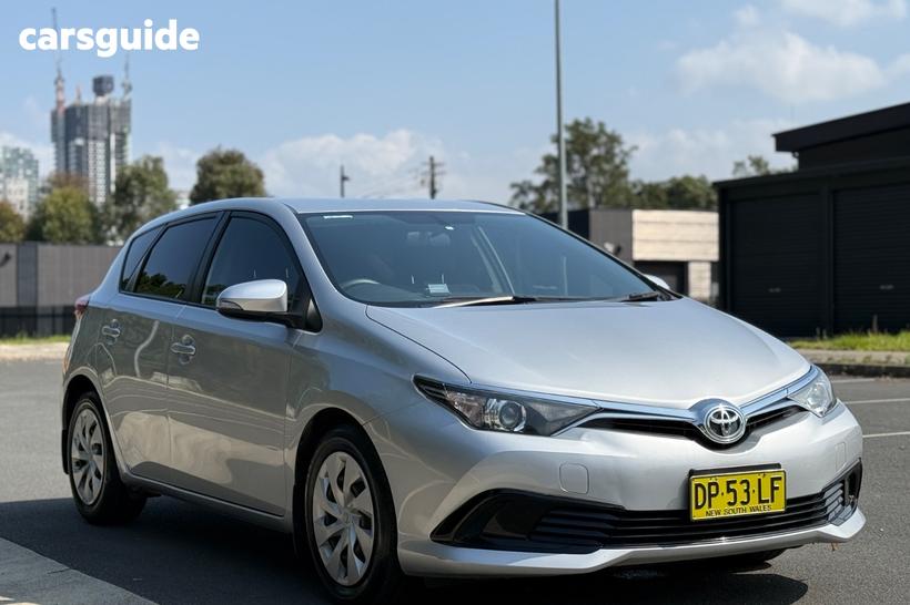 Silver 2015 Toyota Corolla Hatchback Ascent