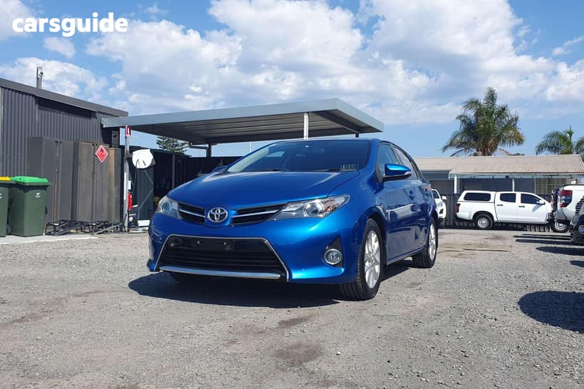 Blue 2013 Toyota Corolla Hatchback Ascent Sport