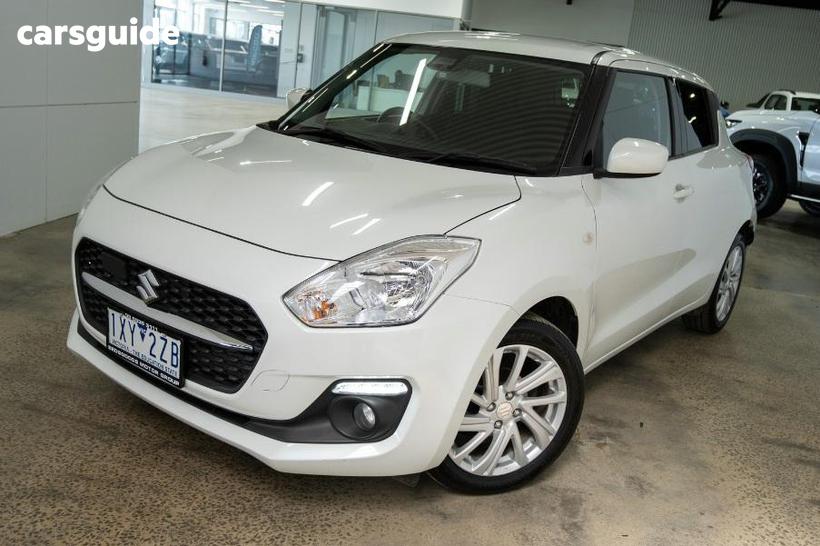 White 2023 Suzuki Swift Hatchback Gl Shadow
