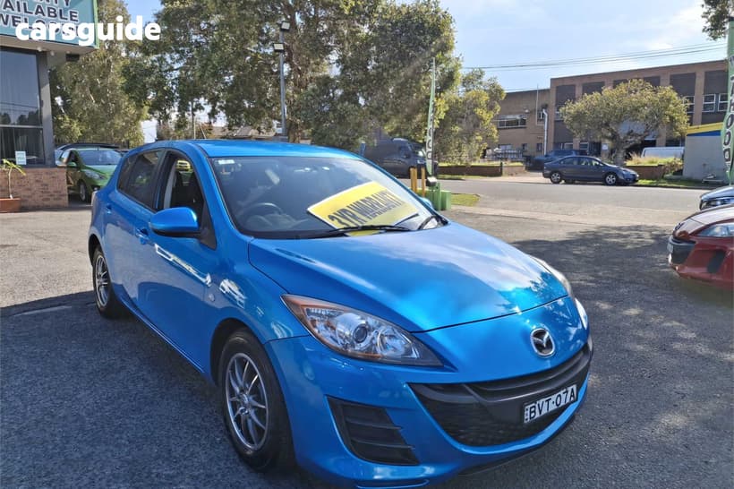 Blue 2011 Mazda 3 Hatchback Neo