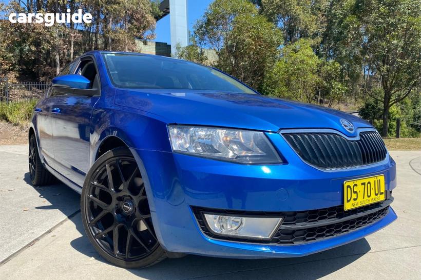 Blue 2015 Skoda Octavia Hatchback 103 Tsi Ambition