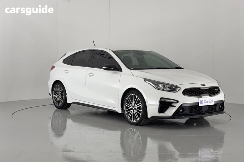 White 2019 Kia Cerato Hatch