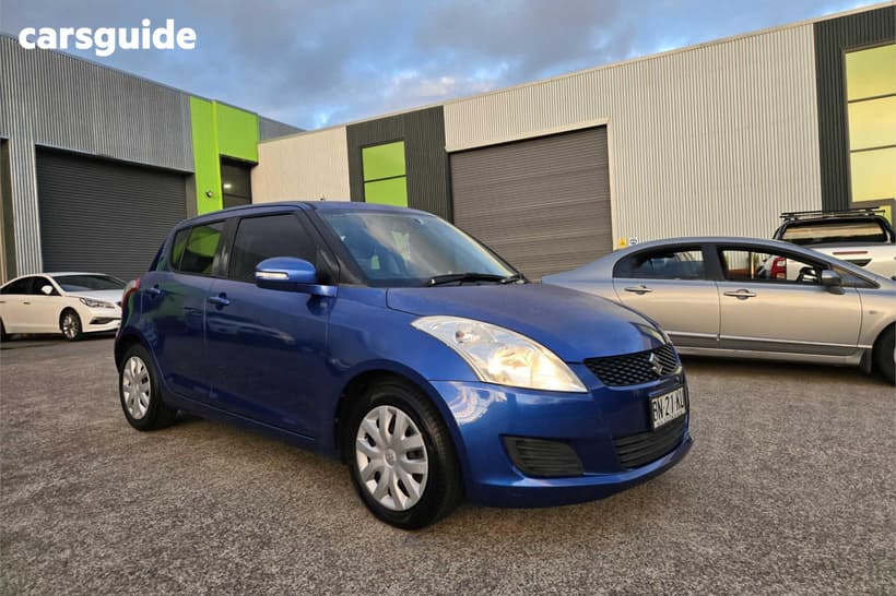 Blue 2011 Suzuki Swift Hatchback Gl