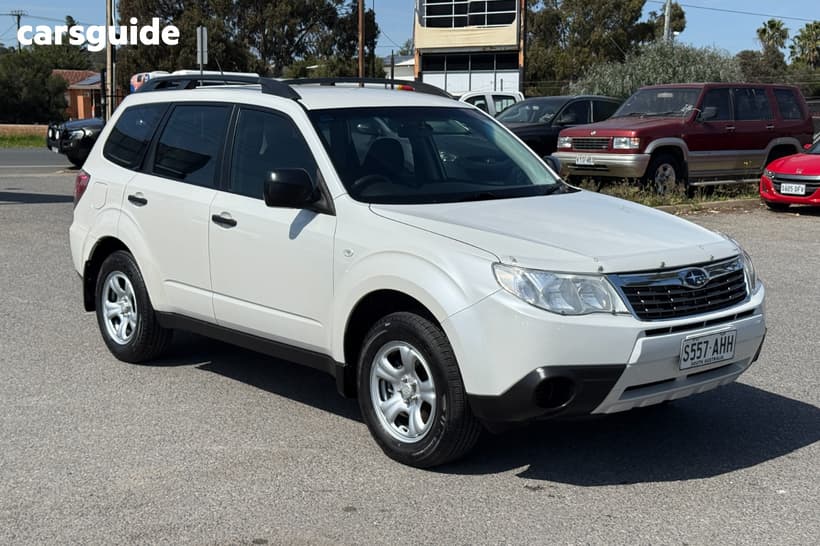 White 2010 Subaru Forester Wagon X