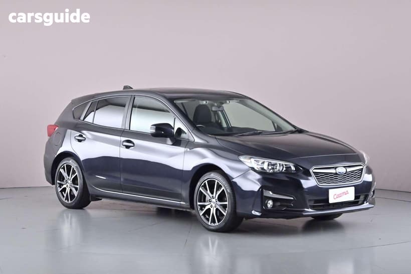 Black 2018 Subaru Impreza Hatchback 2.0I Premium (Awd)