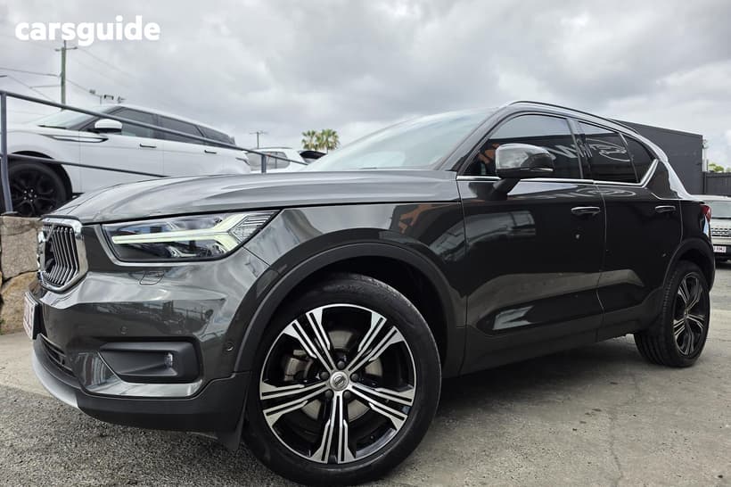 Grey 2018 Volvo XC40 Wagon T4 Inscription (Awd)