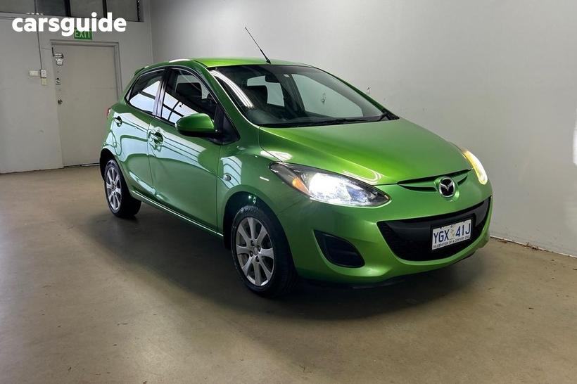 Green 2010 Mazda 2 Hatchback Maxx