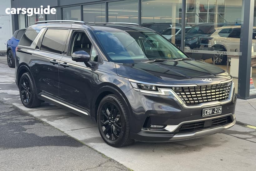 Grey 2022 Kia Carnival Wagon Platinum