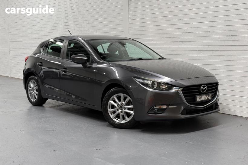 Grey 2017 Mazda 3 Hatchback Maxx