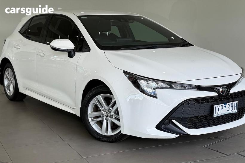 White 2020 Toyota Corolla Hatchback Ascent Sport